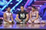 Salman Khan promote Jai Ho on the sets of Nach Baliye 6 in Filmistan, Mumbai on 7th Jan 2014